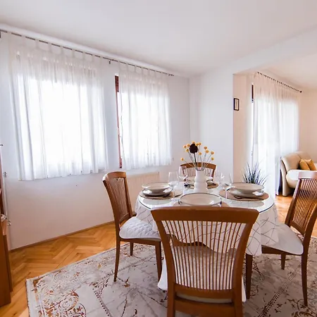 Li Apartman