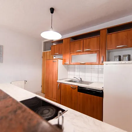 Li Apartman